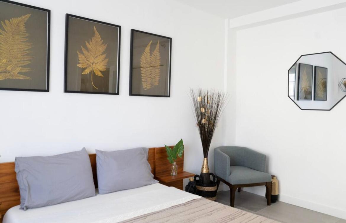 Newely Remodeled Apartment Only 1 Min To The Beach! Маями Бийч Екстериор снимка